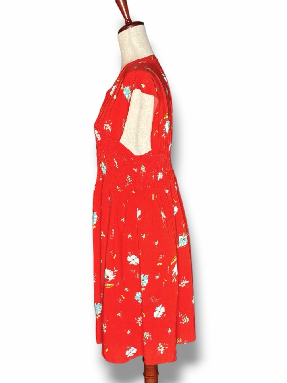 Free People Red Floral Greatest Day Smocked Mini Dress Size Medium - Picture 5 of 9